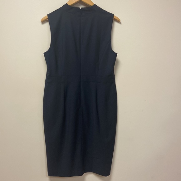 Talbots Sleeveless Black Shift Dress size 12 - Picture 3 of 5